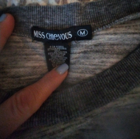 Sweatshirt size Medium - Picture 2 of 2